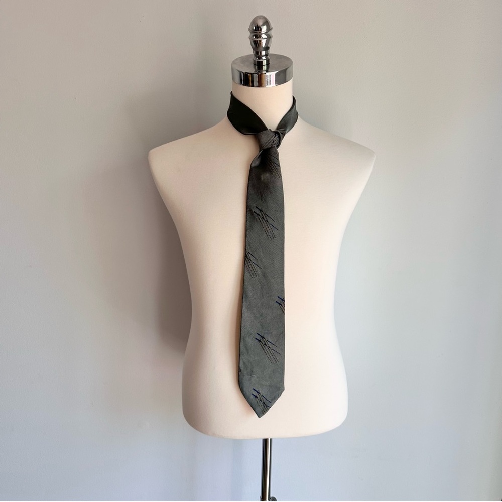 Vintage Perry Ellis PORTFOLIO Grey Silk Blend Retro Abstract Print Necktie